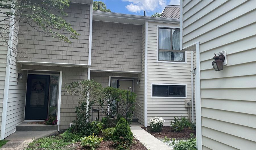 52 Currier Way 52, Cheshire, CT 06410 - 2 Beds, 2 Bath