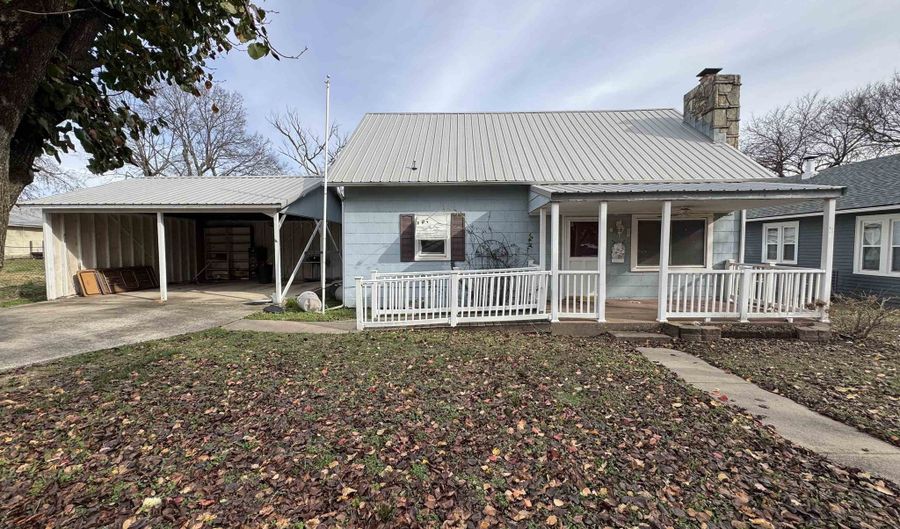 1326 N 9th, Arkansas City, KS 67005 - 3 Beds, 1 Bath