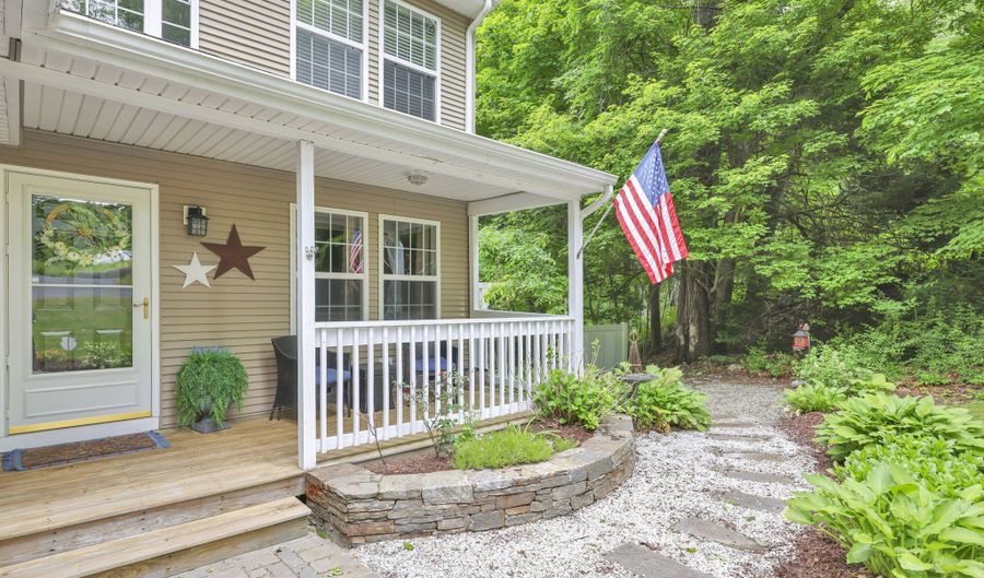 21 Old Willimantic Rd, Columbia, CT 06237 - 3 Beds, 3 Bath