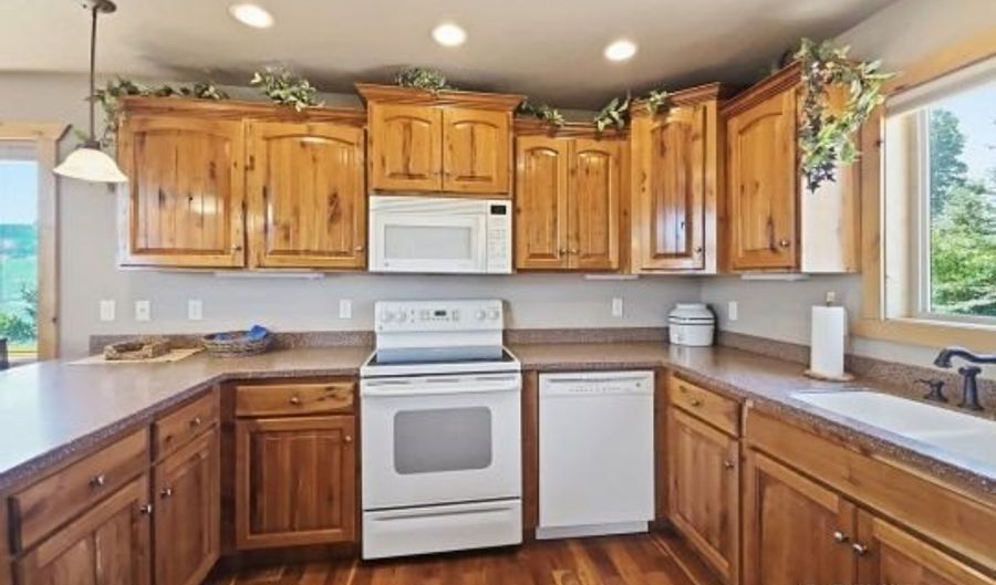 1402 N Aspen Dr, Brian Head, UT 84719 - 3 Beds, 4 Bath
