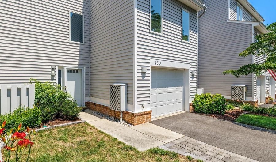 430 CAPSTAN Ct #42, Arnold, MD 21012 - 4 Beds, 4 Bath