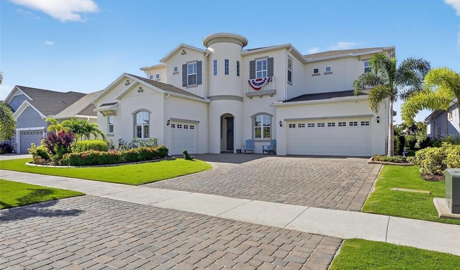 998 SIGNET Dr, Apollo Beach, FL 33572 - 6 Beds, 7 Bath