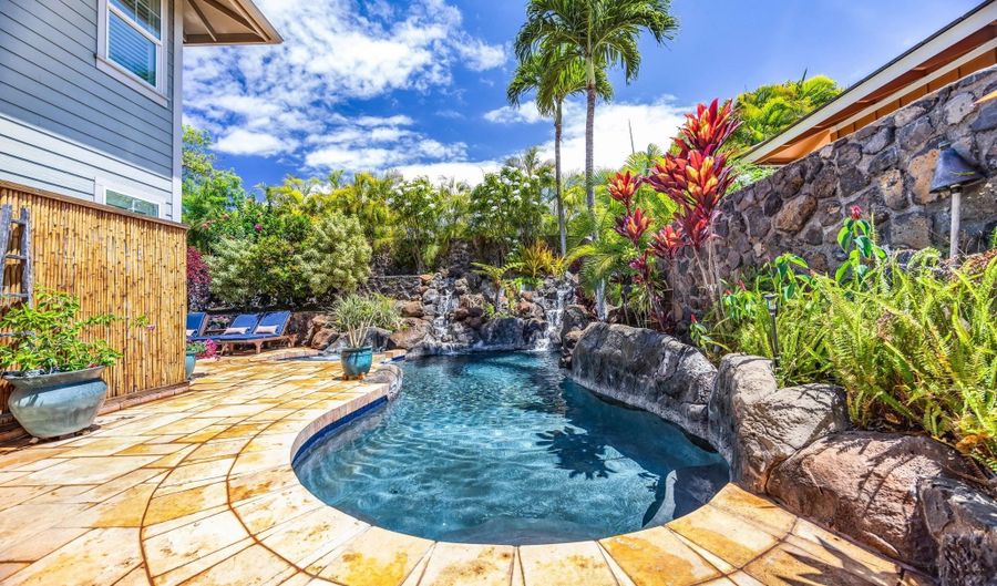 85 Ahekolo St, Kihei, HI 96753 - 5 Beds, 3 Bath