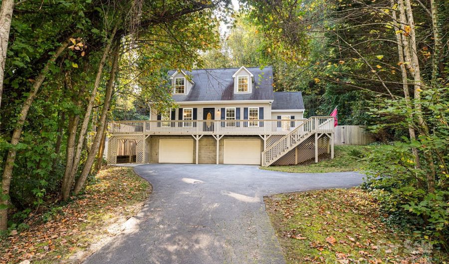 315 Glenn Bridge Rd, Arden, NC 28704 - 3 Beds, 3 Bath