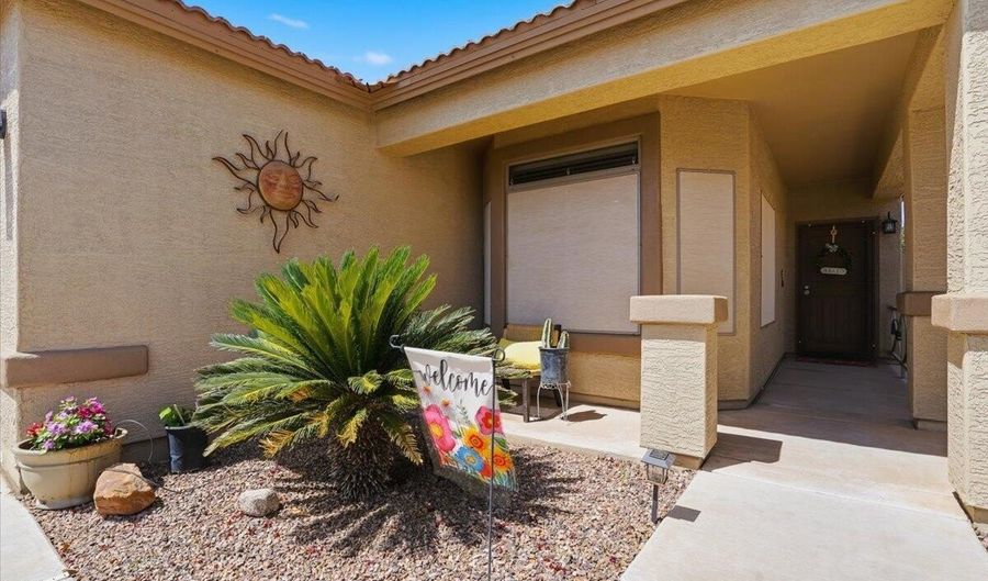 1231 N LANTANA Pl, Casa Grande, AZ 85122 - 2 Beds, 2 Bath