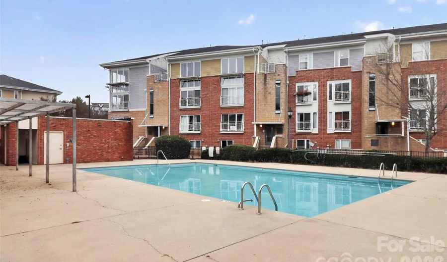 3909 Picasso Ct, Charlotte, NC 28205 - 2 Beds, 3 Bath