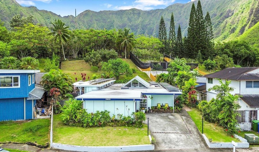 46-046 Puulau Pl, Kaneohe, HI 96744 - 5 Beds, 2 Bath