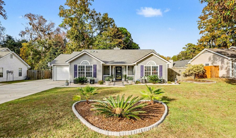 18 Ardmore Ave, Beaufort, SC 29907 - 4 Beds, 2 Bath
