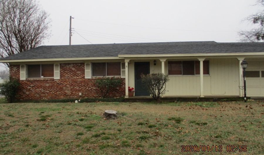 100 NW Campbell, Ardmore, OK 73401 - 3 Beds, 2 Bath