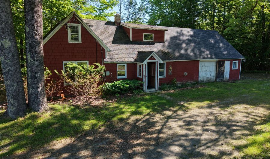 197 Smithfield Rd, Belgrade, ME 04917 - 3 Beds, 1 Bath