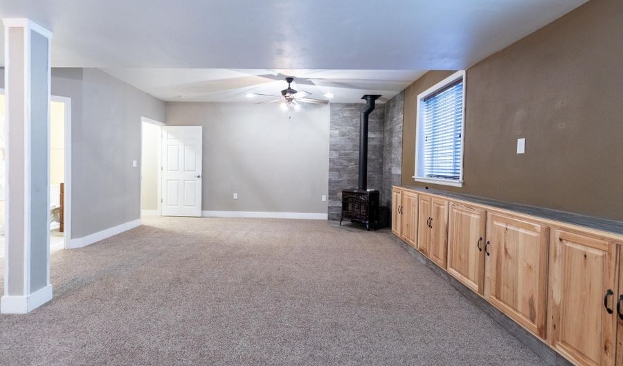 3046 DEY Ave, Cheyenne, WY 82001 - 3 Beds, 3 Bath