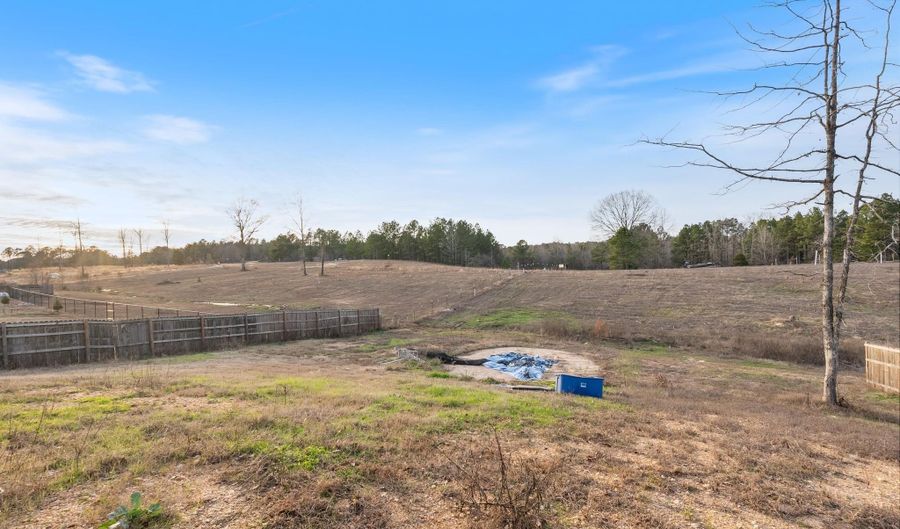 26543 S Sardis Rd, Bauxite, AR 72011 - 4 Beds, 2 Bath