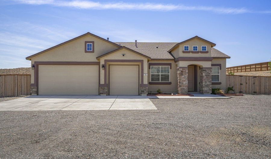 763 Seabiscuit Dr, Fernley, NV 89408 - 4 Beds, 2 Bath