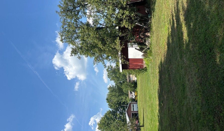 5672 Footville Richmond Rd, Andover, OH 44003 - 3 Beds, 1 Bath