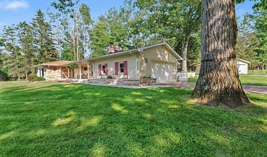 4292 N Elder Trl, Alcona, MI 48742 - 3 Beds, 3 Bath