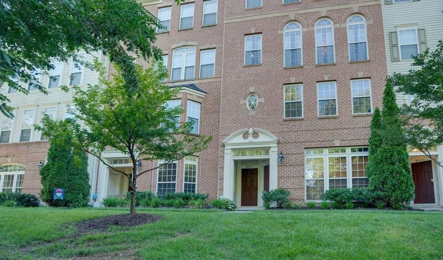 8507 HALLIE ROSE Pl, Alexandria, VA 22309 - 3 Beds, 3 Bath