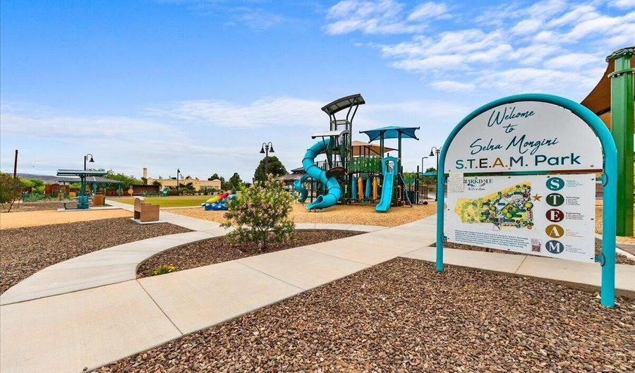 560 SIESTA St 1, Clarkdale, AZ 86324 - 3 Beds, 1 Bath