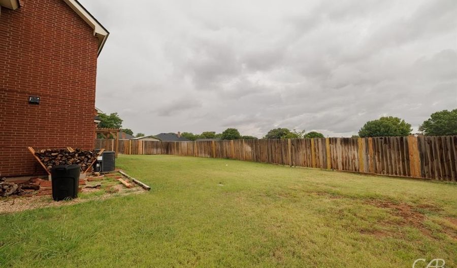 5302 Bridle Path Ct, Abilene, TX 79606 - 4 Beds, 3 Bath