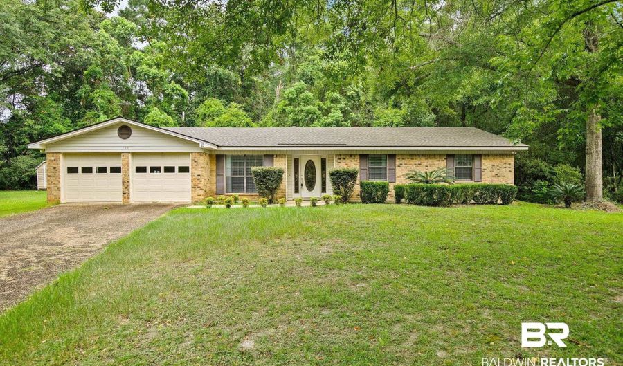 300 Norwood Ct, Bay Minette, AL 36507 - 3 Beds, 2 Bath