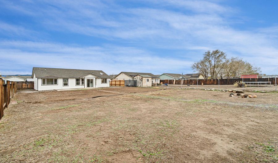 123 Shadow Mountain Dr, Fernley, NV 89408 - 3 Beds, 2 Bath