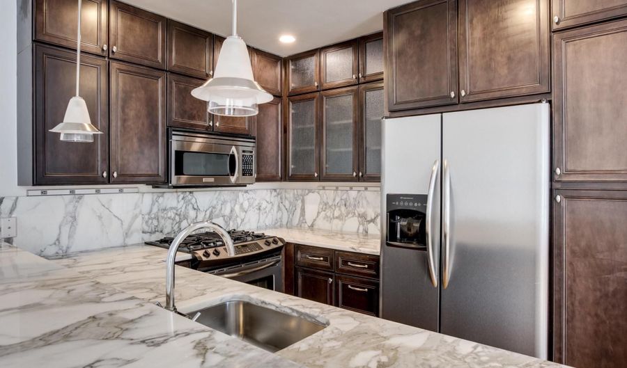 1323 CLIFTON St NW 21, Washington, DC 20009 - 2 Beds, 2 Bath