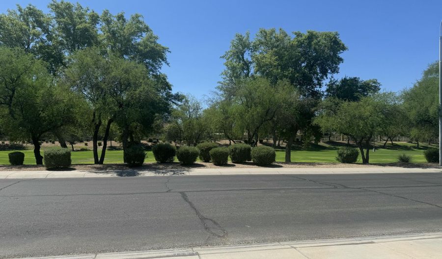 164 W GOLDFINCH Way, Chandler, AZ 85286 - 4 Beds, 2 Bath