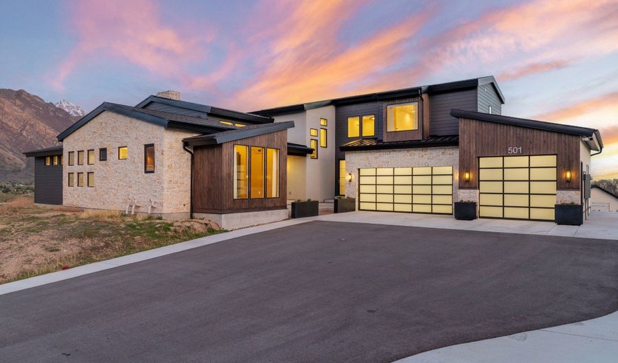 501 W DEVEY Dr, Alpine, UT 84004 - 5 Beds, 6 Bath
