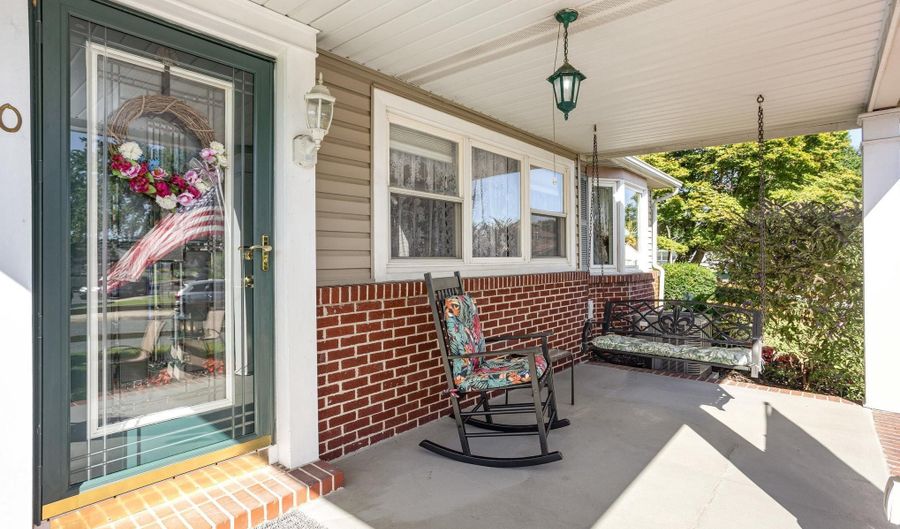 10 PROPELLER Dr, Baltimore, MD 21220 - 3 Beds, 1 Bath