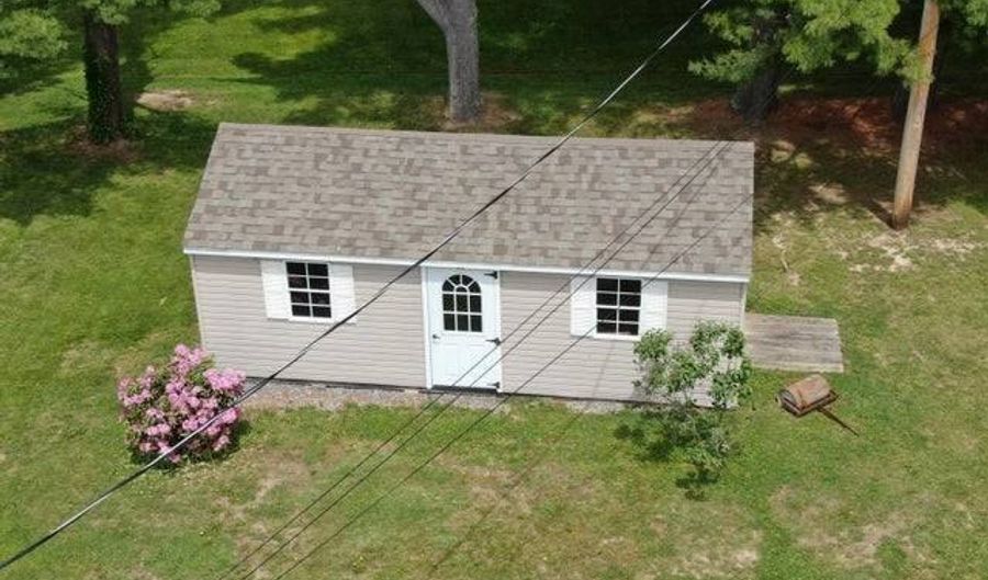 109 Golf Course Rd, Amsterdam, NY 12010 - 4 Beds, 3 Bath