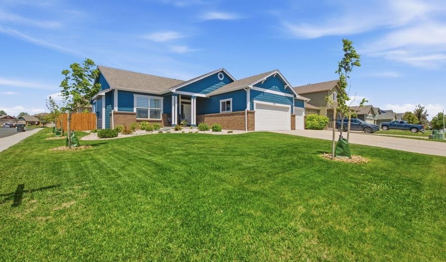 5802 DAKOTA Dr, Cheyenne, WY 82001 - 3 Beds, 2 Bath