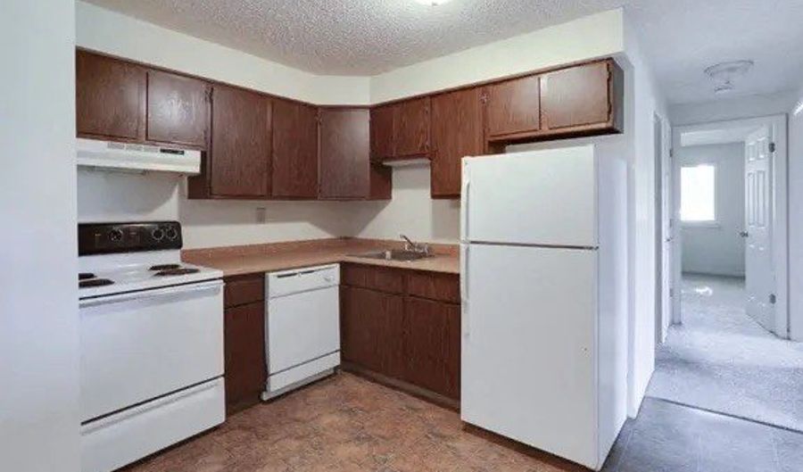 4369 Chestnut Rdg, Amherst, NY 14228 - 2 Beds, 1 Bath