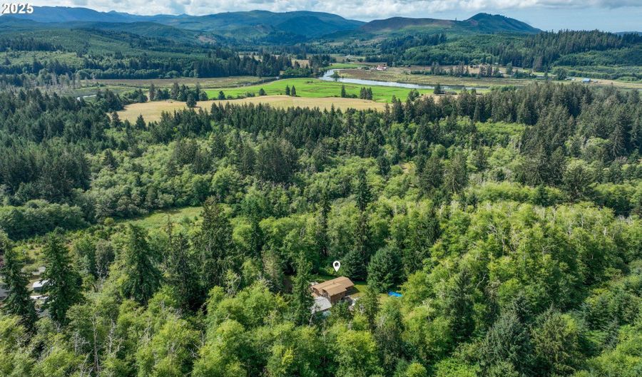 89869 HIGHWAY 202, Astoria, OR 97103 - 4 Beds, 3 Bath