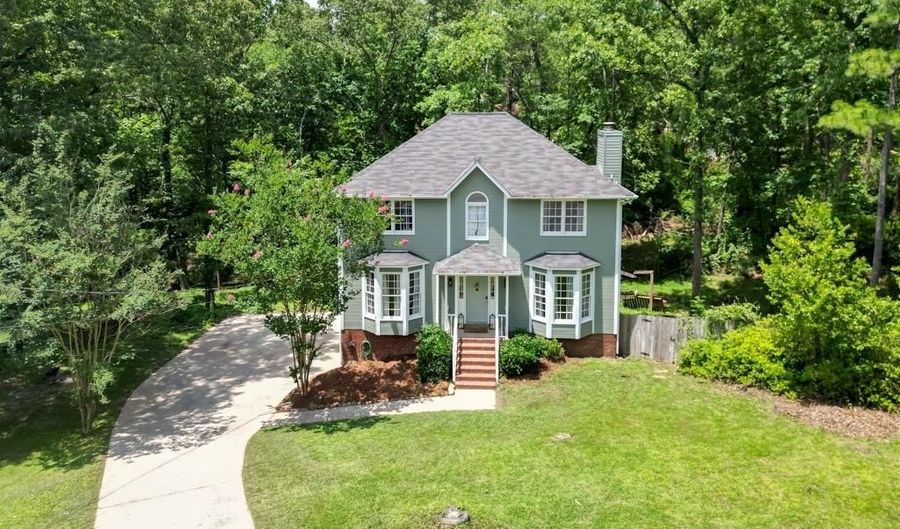 1004 BROKEN BOW Trl, Alabaster, AL 35007 - 3 Beds, 4 Bath