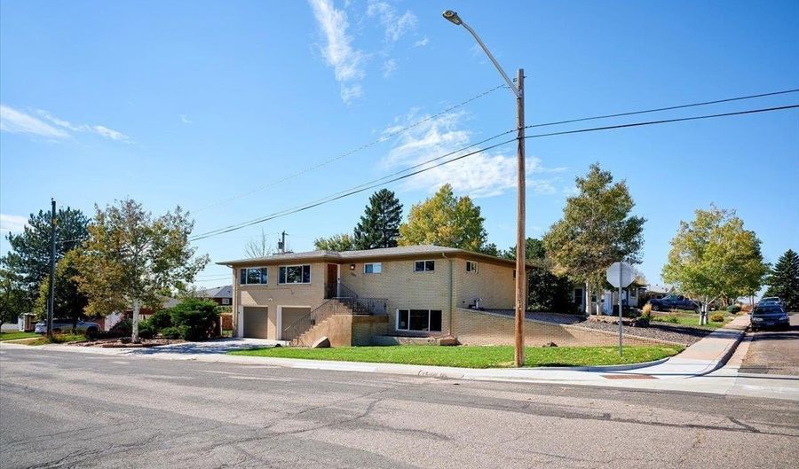 3251 FIR Dr, Cheyenne, WY 82001 - 4 Beds, 3 Bath
