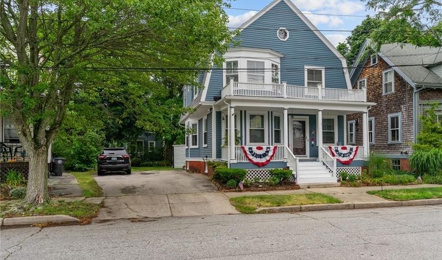161 Ocean Ave, Cranston, RI 02905 - 4 Beds, 1 Bath