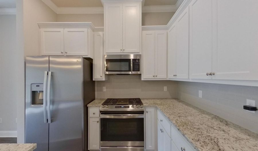 6405 Roux Dr, Baton Rouge, LA 70817 - 3 Beds, 2 Bath
