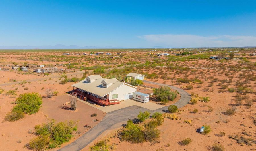 23 Moondale Rd, Alamogordo, NM 88310 - 4 Beds, 3 Bath