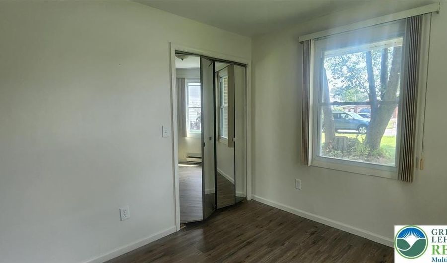 2643 Russell St, Allentown, PA 18104 - 3 Beds, 2 Bath