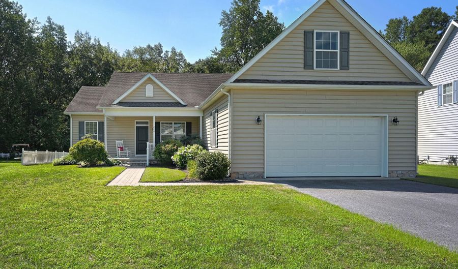 224 S HIGH MEADOW Dr, Felton, DE 19943 - 3 Beds, 2 Bath