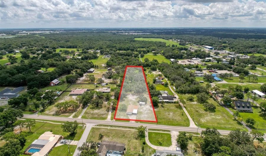 2603 THORNHILL Rd, Auburndale, FL 33823 - 2 Beds, 1 Bath