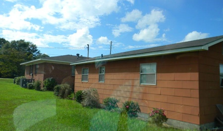 1301 W Byp, Andalusia, AL 36420 - 0 Beds, 0 Bath
