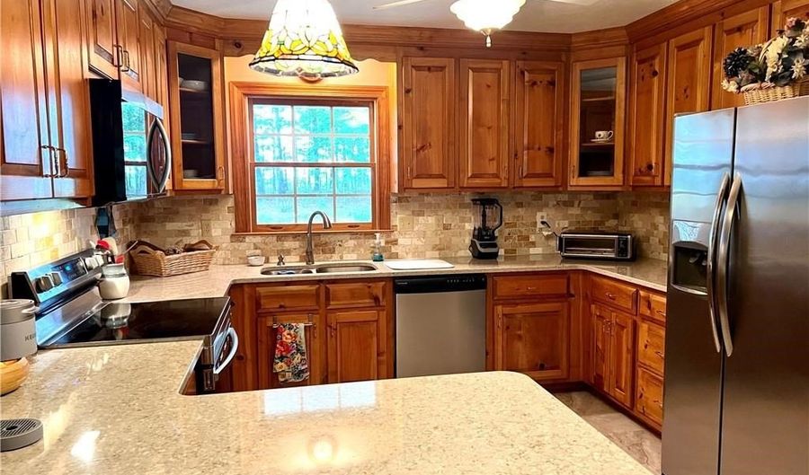 6815 Beaver Pond Creek Rd, Amelia, VA 23002 - 3 Beds, 3 Bath