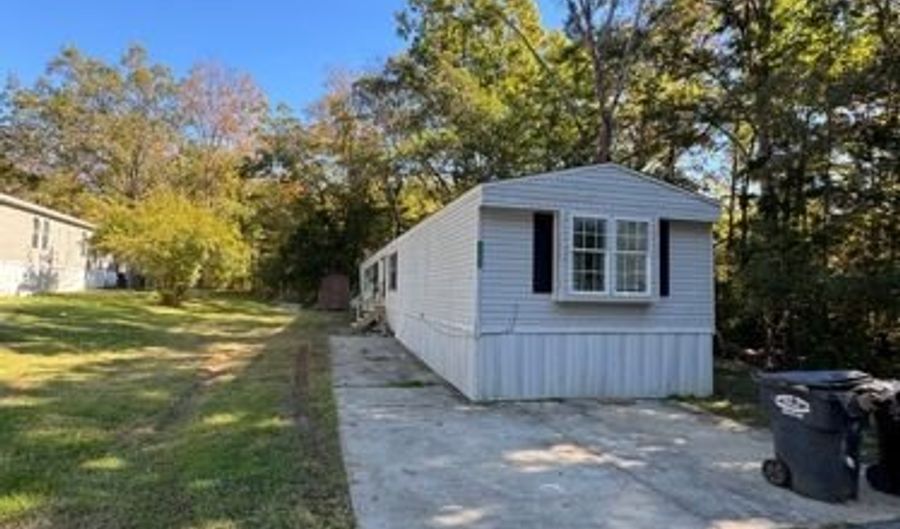 13256 LAKE CIRCLE Dr, Alexandria, KY 41001 - 3 Beds, 2 Bath
