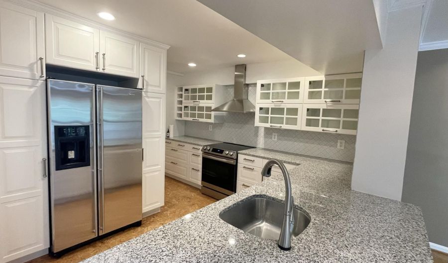 1819 DUFFIELD Ln, Alexandria, VA 22307 - 3 Beds, 4 Bath