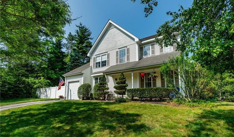 50 S Pond Dr, Coventry, RI 02816 - 3 Beds, 3 Bath