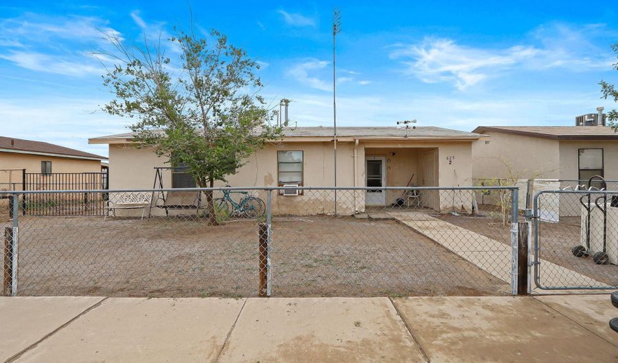 625 Acosta Rd 2, Anthony, NM 88021 - 3 Beds, 2 Bath