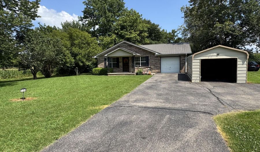 330 W Main St, Atwood, TN 38220 - 3 Beds, 1 Bath