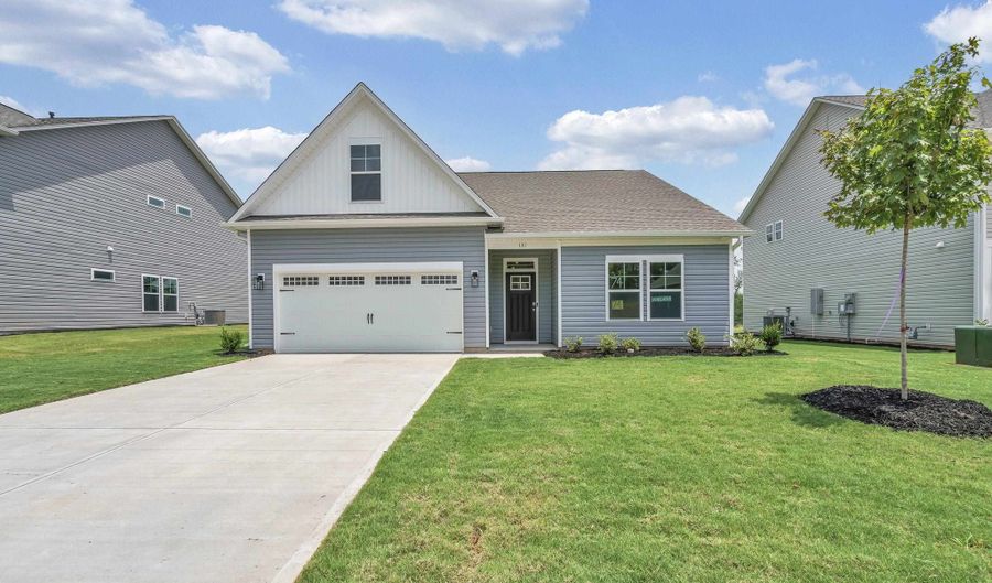 131 Hunter Ridge Dr, Boiling Springs, SC 29316 - 4 Beds, 2 Bath