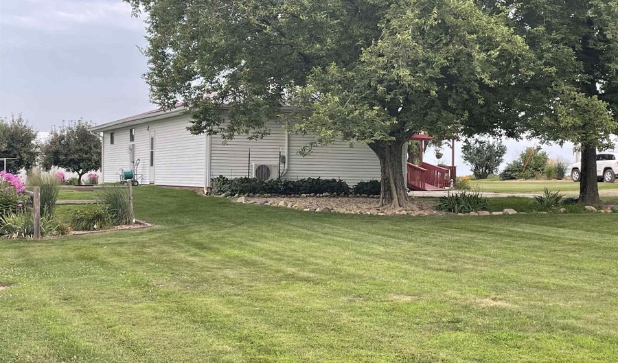 1624 Lafayette Ave, Albion, IA 50005 - 3 Beds, 3 Bath