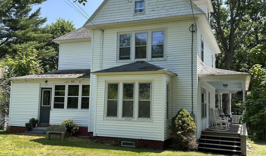 199 Foreside Rd, Falmouth, ME 04105 - 2 Beds, 2 Bath